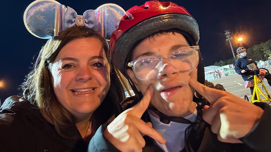 Tyler and Caitlin_Team Starlight_runDisney 2026